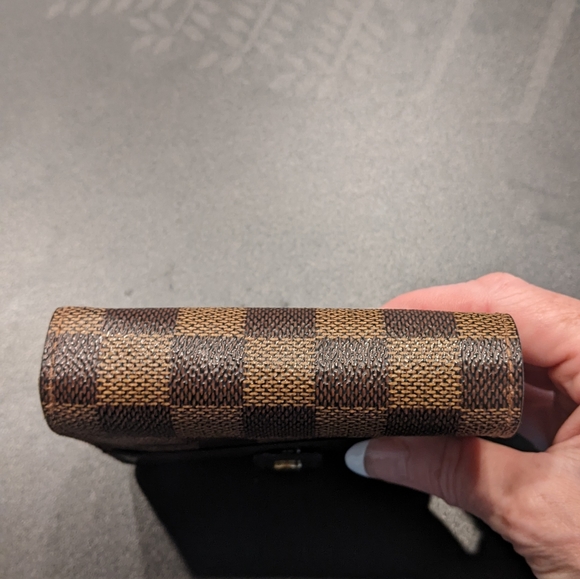 Damier Ebene Compact Zip Wallet - Picture 8 of 12